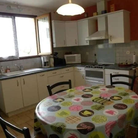 Saint-jean-le-comtal, 2 Pieces, 2 Personnes - Fr-1-483-264 Feriehus *